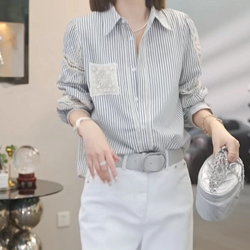 2025春季新款别致个性镂空设计感气质简约条纹衬衫女潮流时尚上衣