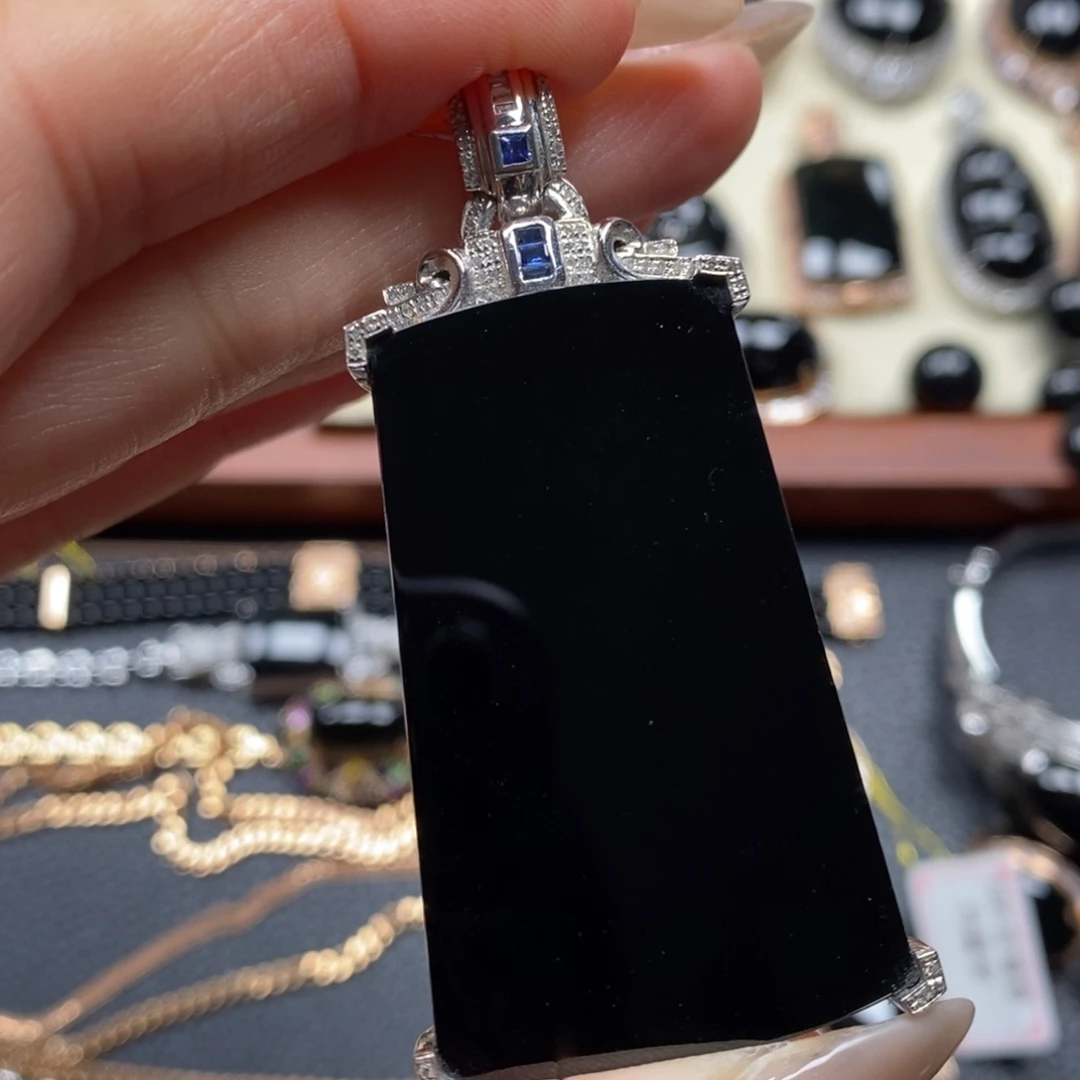 翡翠颈饰18K金镶嵌彬****斌无事牌