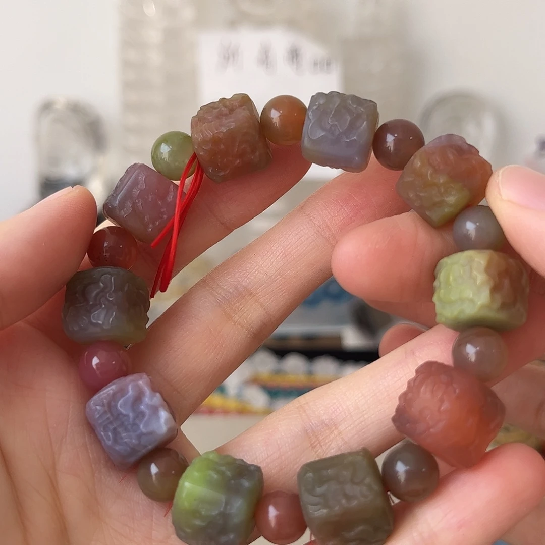 玛瑙/玉髓未镶嵌手链矿坑
