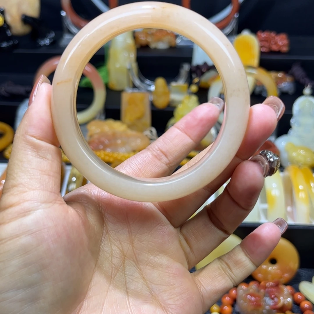 石英质玉（黄龙玉）未镶嵌手镯