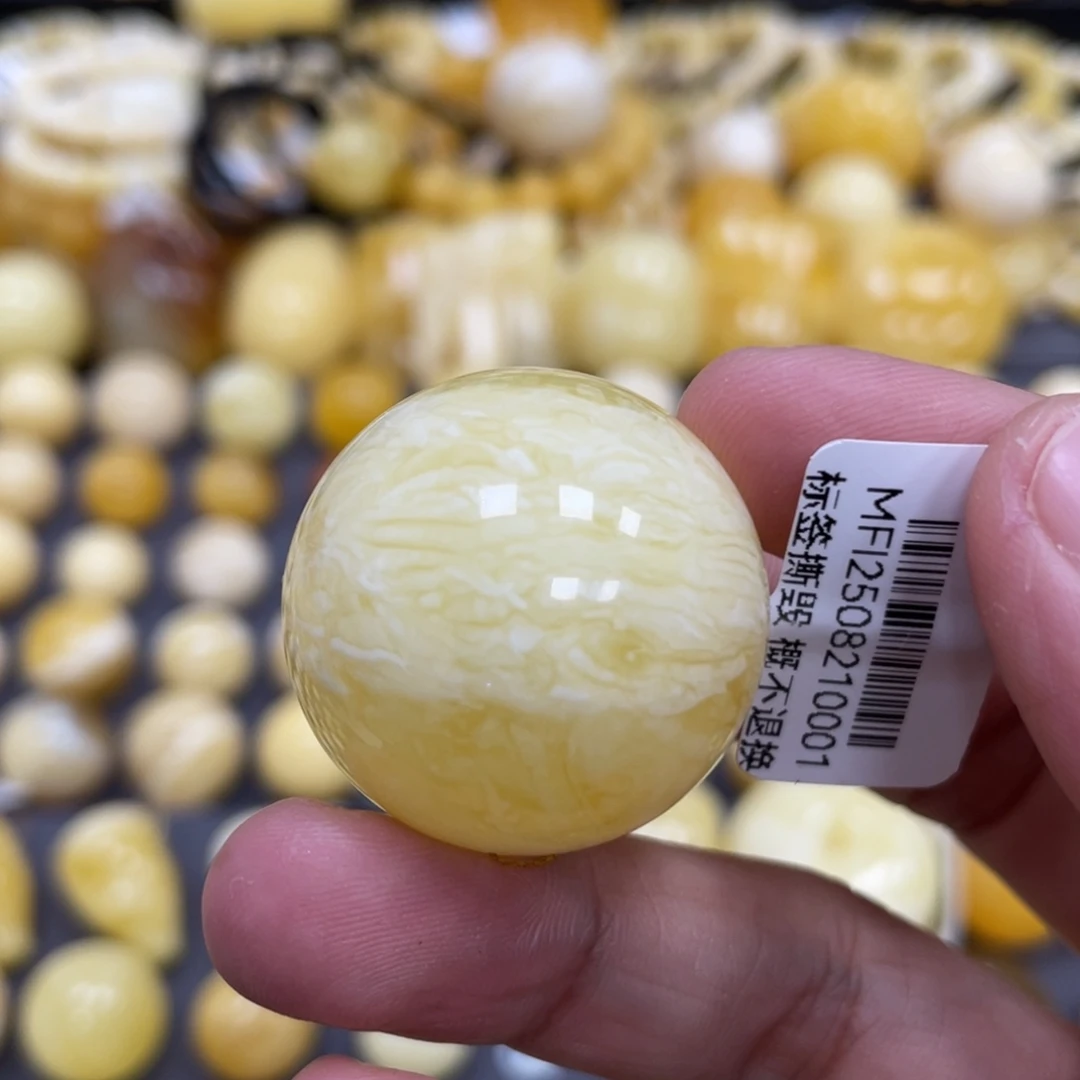 祝***跃琥珀未镶嵌裸石29mm虎皮
