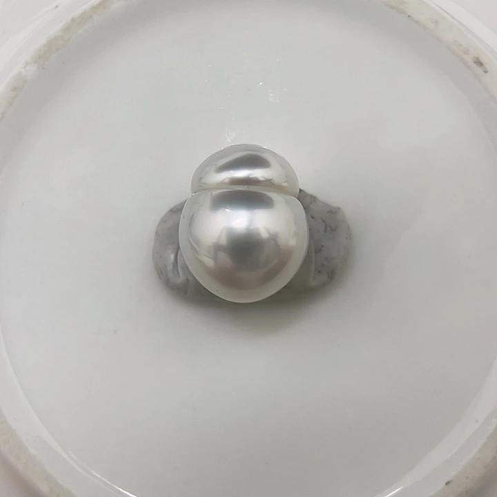 颈饰海水珍珠未镶嵌12.3 澳白 冷白光 葫芦