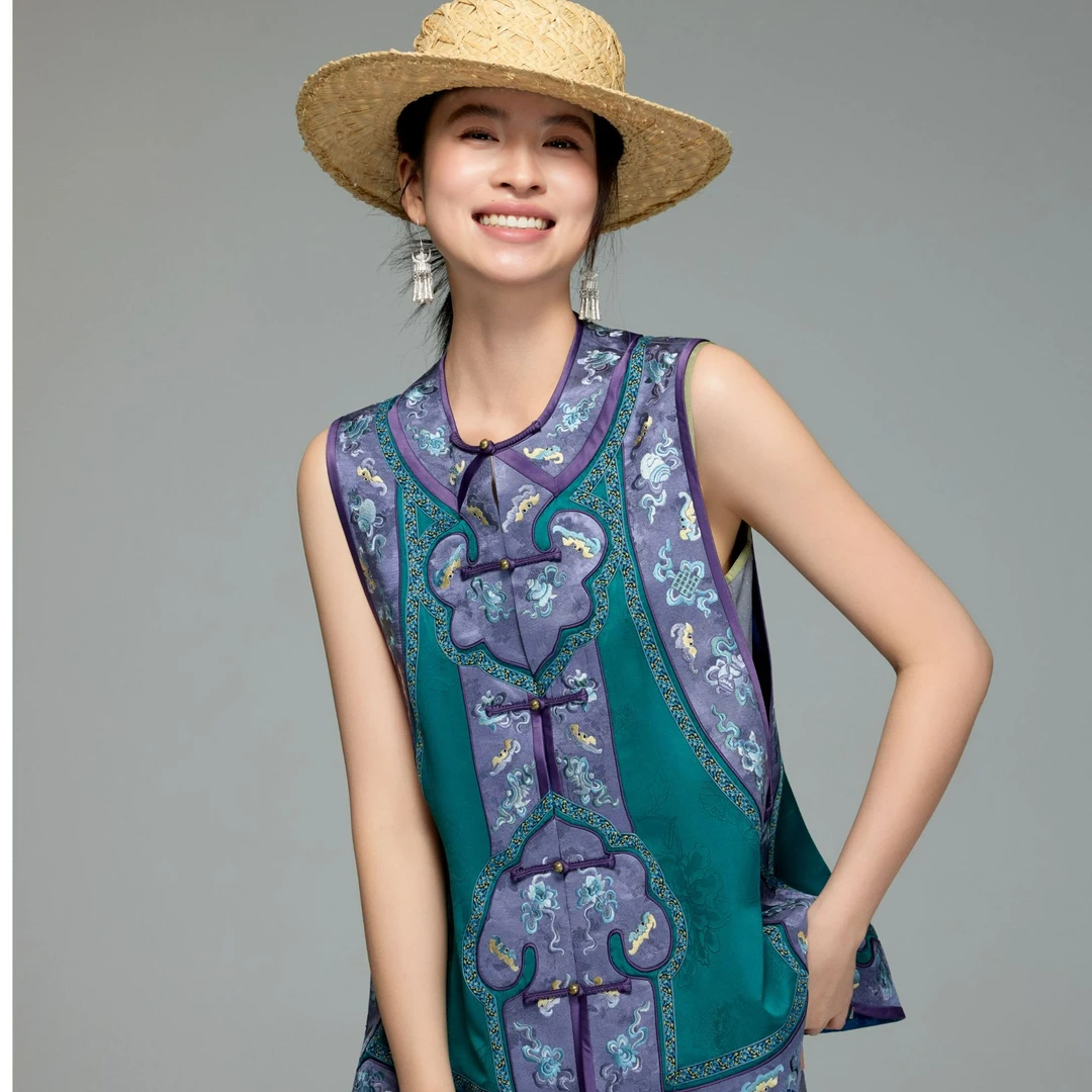 初见十三娘『行之』桑蚕丝手工重工刺绣高定马甲新中式国风减龄百搭