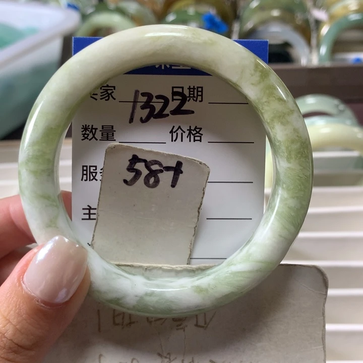 未镶嵌蛇纹石玉手镯1322