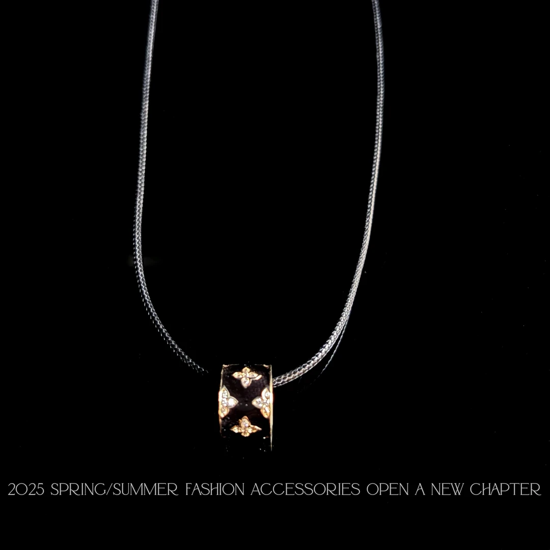 铜合金项链  镀k金 2025款C5332【玄秘四叶】AUYING MUMU 项链