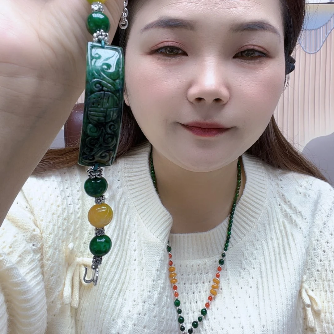 翡翠未镶嵌耳饰手链