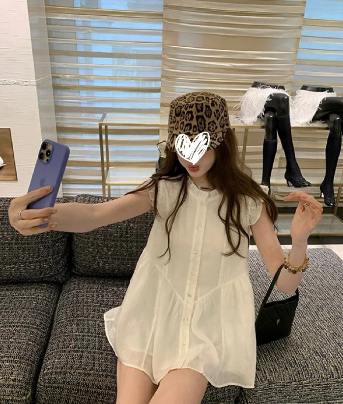 小飞袖上衣蕾丝花边下摆T恤