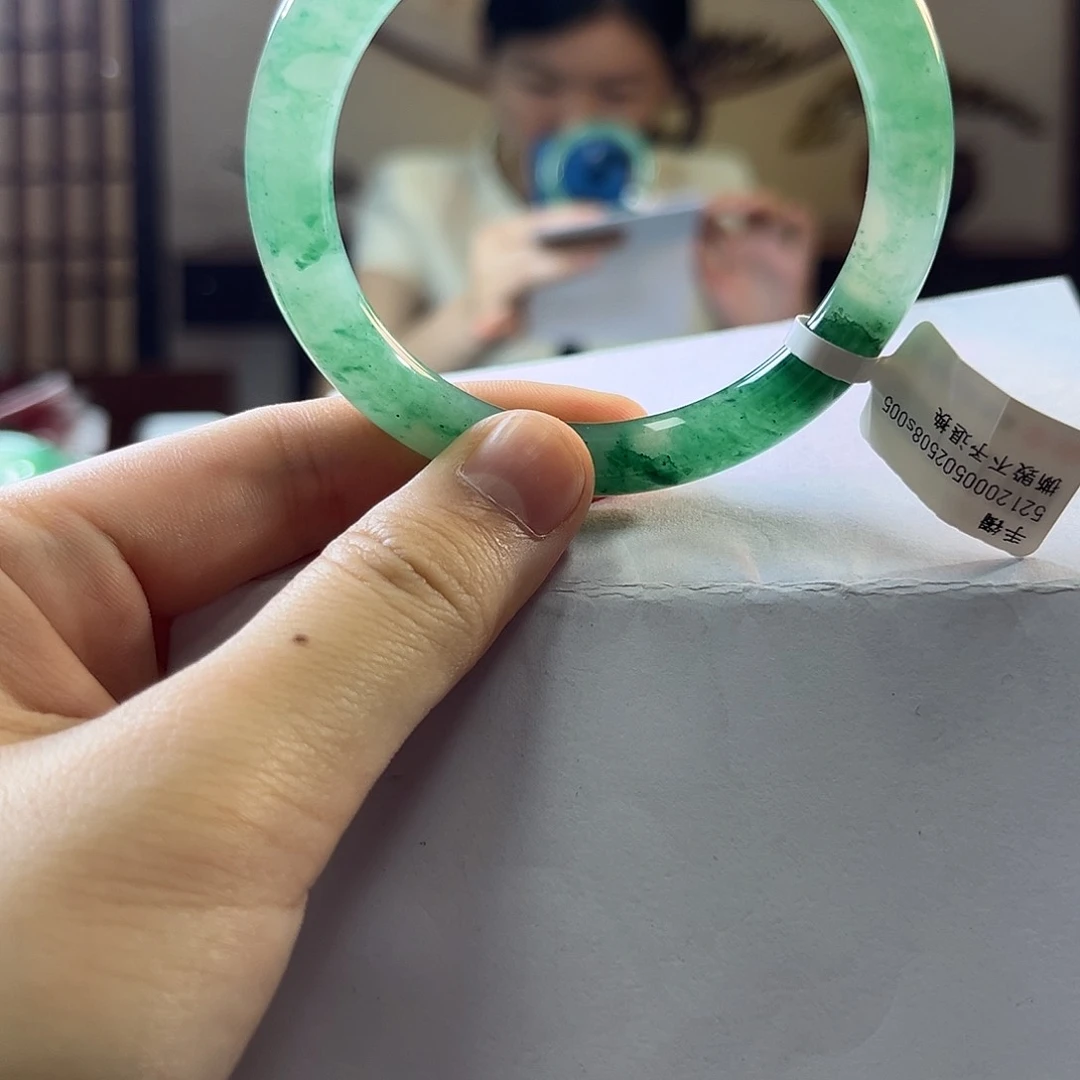 石英质玉（非洲翠）手镯合金