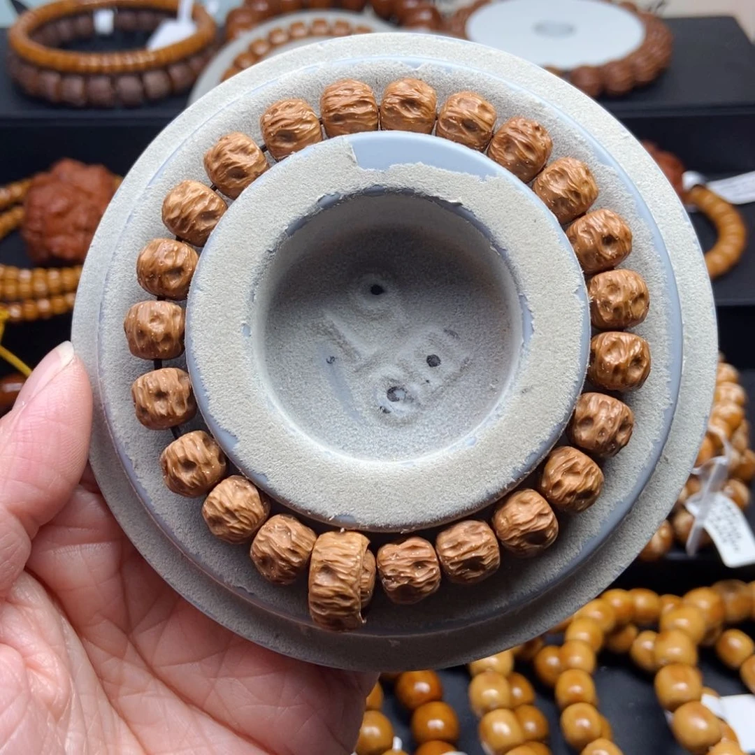 苏***事紫金鼠手串10mm实心雕刻手工