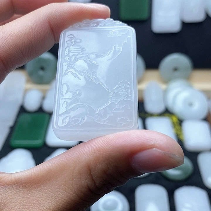 石英质玉颈饰未镶嵌