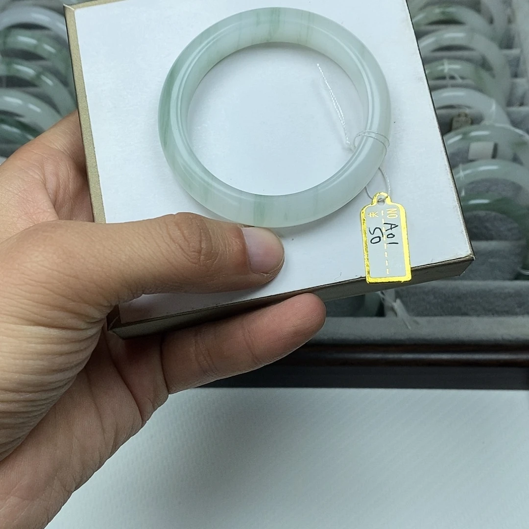 石英质玉未镶嵌手镯50圈口