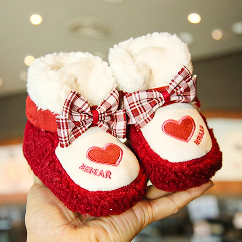 婴儿棉鞋冬季软底宝宝鞋袜保暖加厚加绒新生儿鞋子防掉0-1岁12月