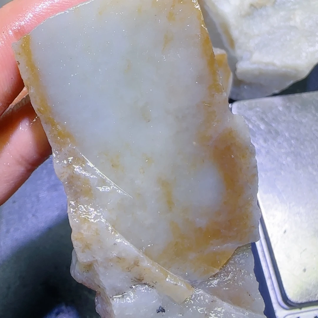 和田玉未镶嵌珠宝半成品