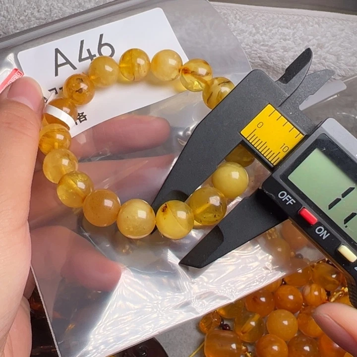 未镶嵌蜜蜡珠宝奇石