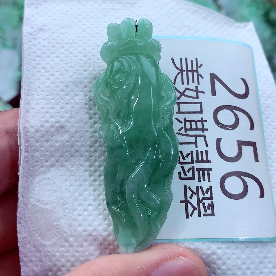 吊坠(不含链)未镶嵌翡翠