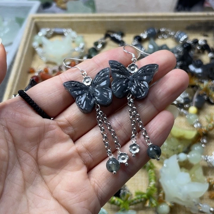 蛇纹石玉合金颈饰