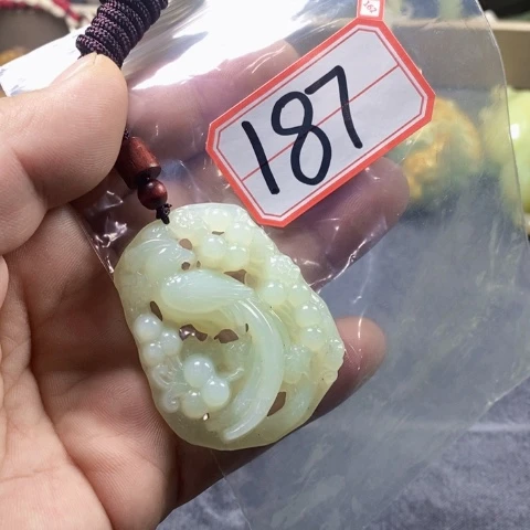 未镶嵌蛇纹石玉手链