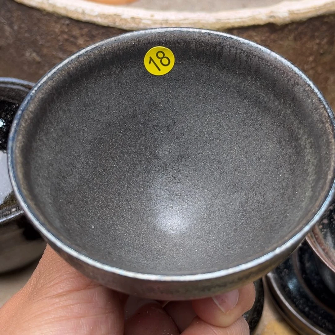 茶盏义兴龙窑坚持真柴烧