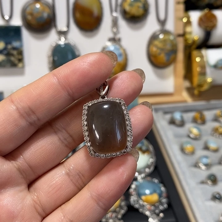 蛇纹石玉银S925镶嵌颈饰