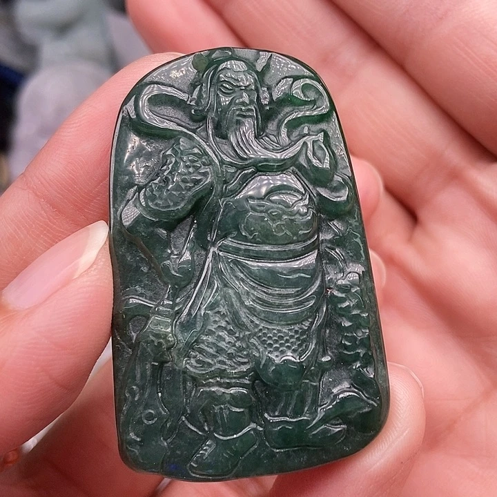 未镶嵌挂件翡翠q