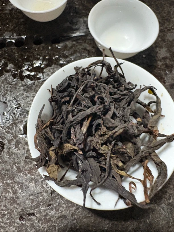凤凰单枞茶大乌叶半生熟乌龙茶浓香型醇滑回甘耐冲泡