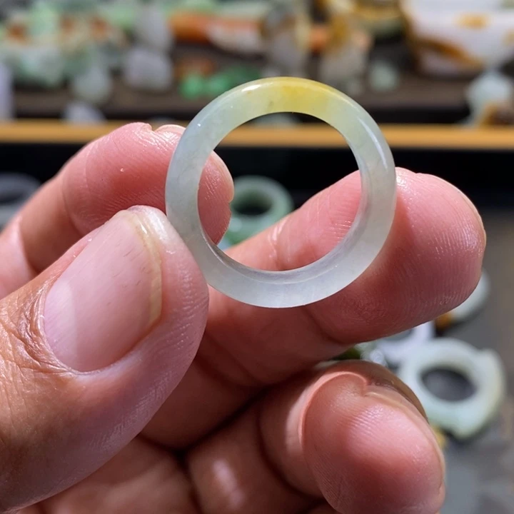 定制翡翠未镶嵌17圈