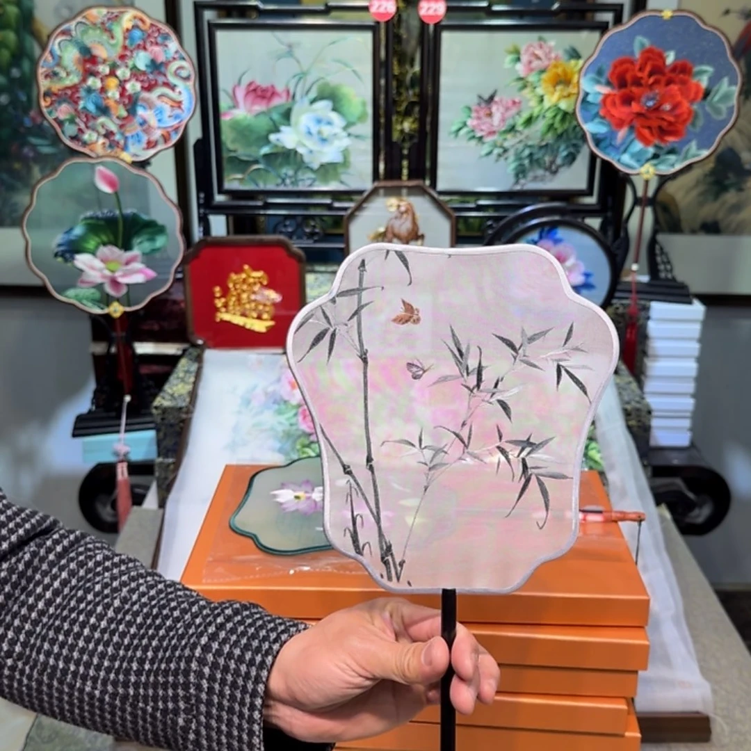 刺绣刺绣工艺精湛