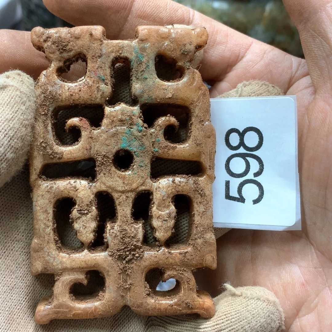 未镶嵌和田玉挂件