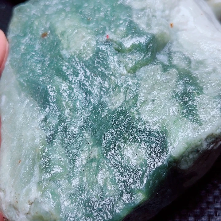 和田玉未镶嵌珠宝奇石