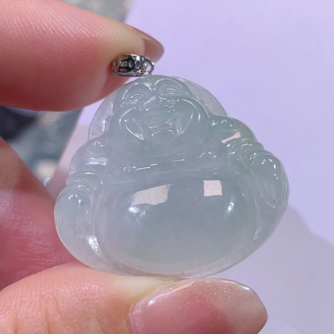 翡翠未镶嵌颈饰佛公