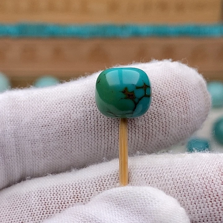 绿松石未镶嵌珠宝奇石11.2