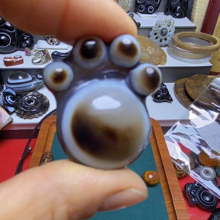 未镶嵌颈饰玛瑙/玉髓山*几