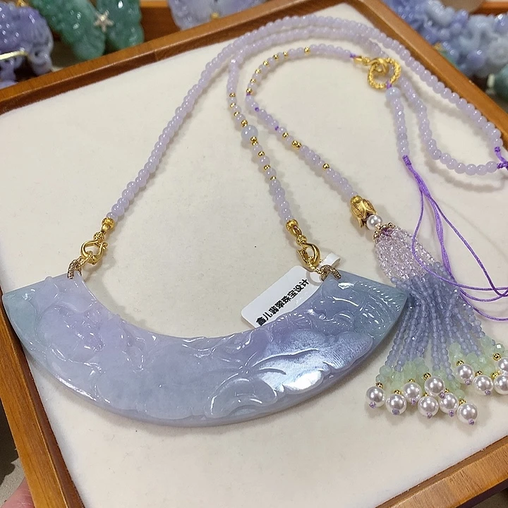 翡翠未镶嵌颈饰翡翠吊坠