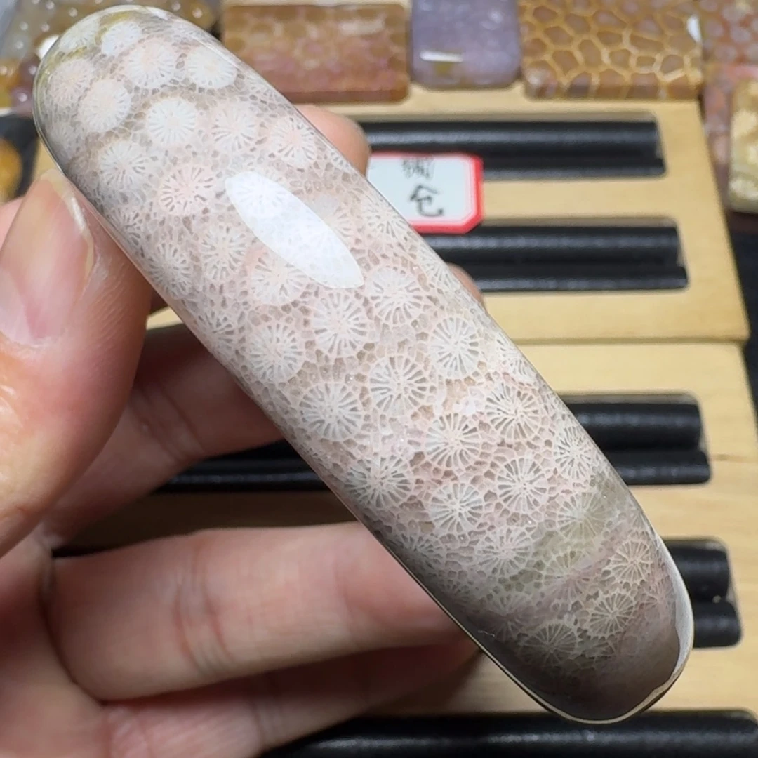 硅化玉纯天然色有机玉石未镶嵌60圈口