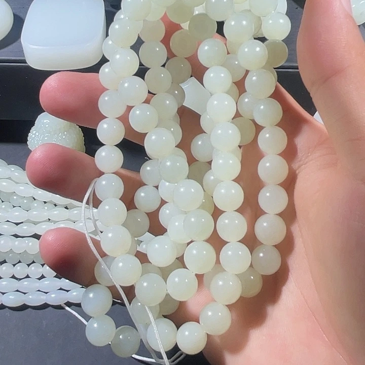 好***退和田玉未镶嵌挂件项链