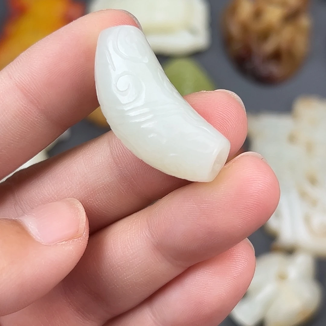 和田玉（糖玉）未镶嵌颈饰