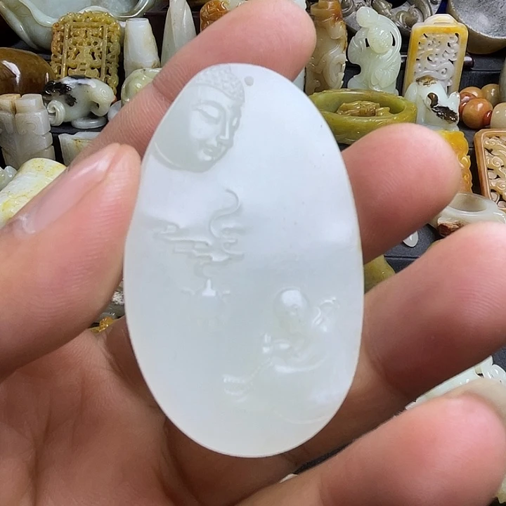 颈饰未镶嵌和田玉