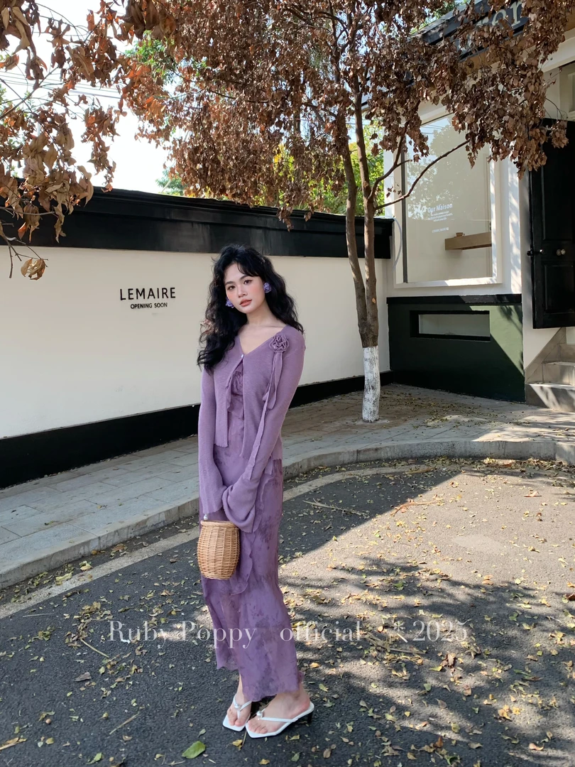 泡面卷儿【椿野】法式复古紫色吊带连衣裙女收腰显瘦长裙JR25160