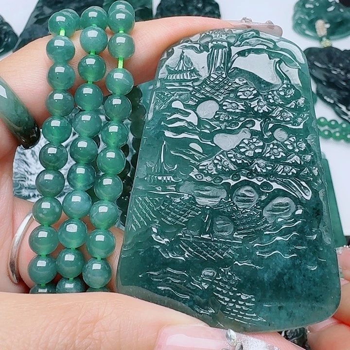 翡翠未镶嵌颈饰天然的A货翡翠多样性发其一