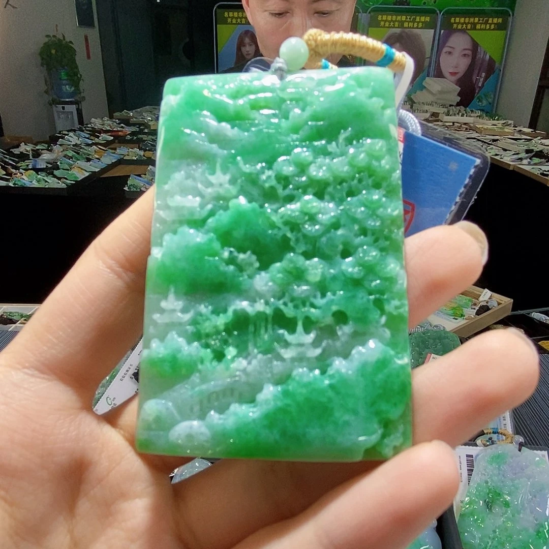 颈饰未镶嵌翡翠翡翠