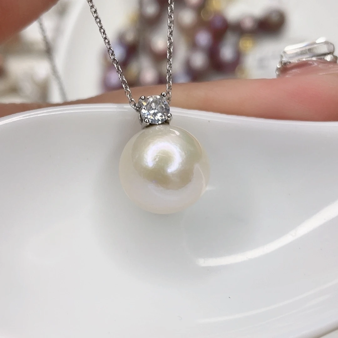 淡水珍珠吊坠(赠链)未镶嵌