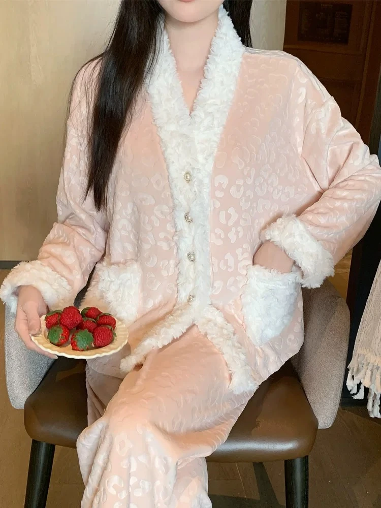 2024新款海岛绒睡衣女长袖长裤加厚软妹家居服小香风简约秋冬睡衣