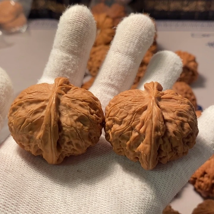 文玩核桃吊坠元宝桩宫灯