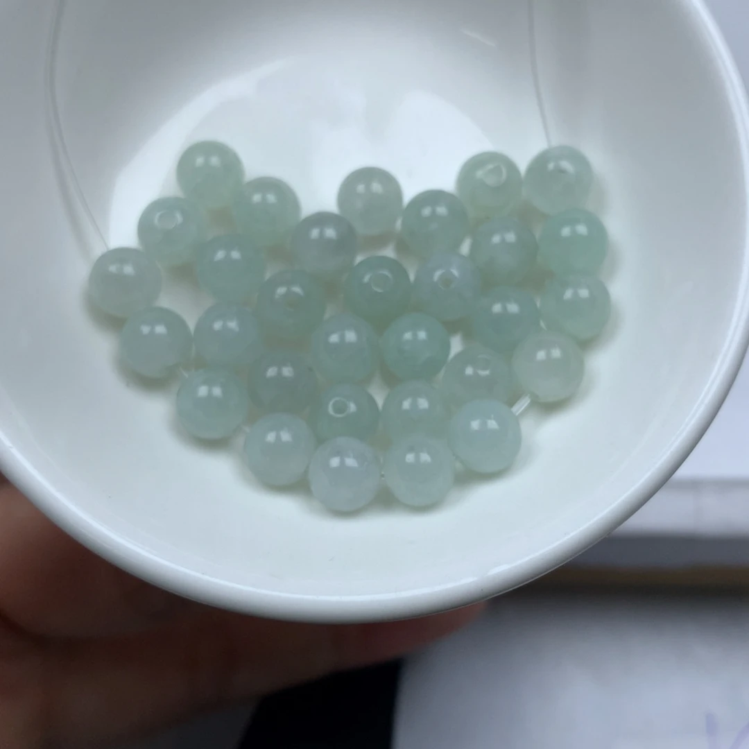 翡翠颈饰未镶嵌卡6➕。