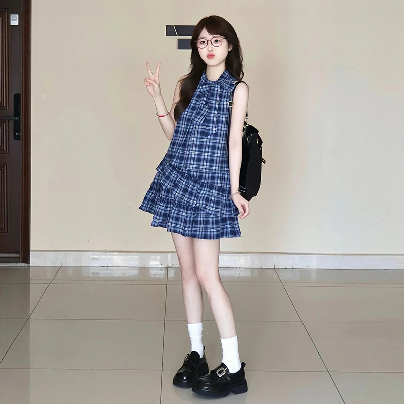 法式蓝色格纹挂脖吊带衣裙子女夏季2025年新款小个子气质蛋糕短裙