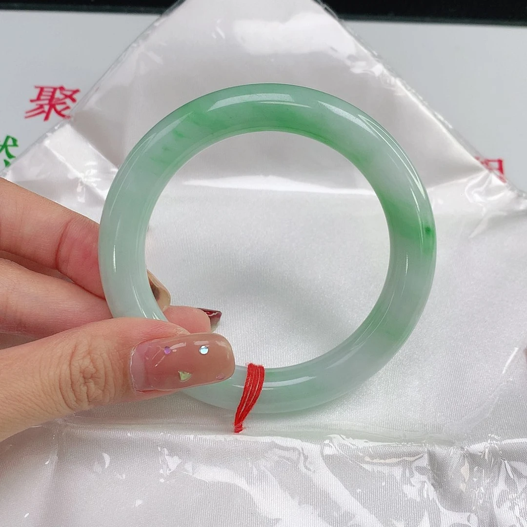 未镶嵌手镯翡翠104