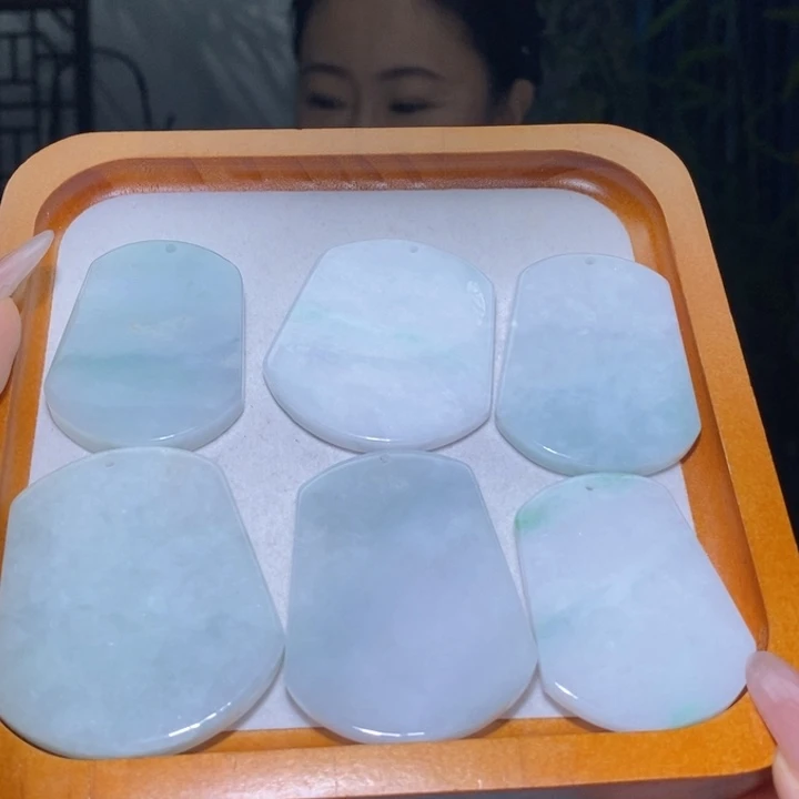 翡翠挂件未镶嵌多样性任发其一
