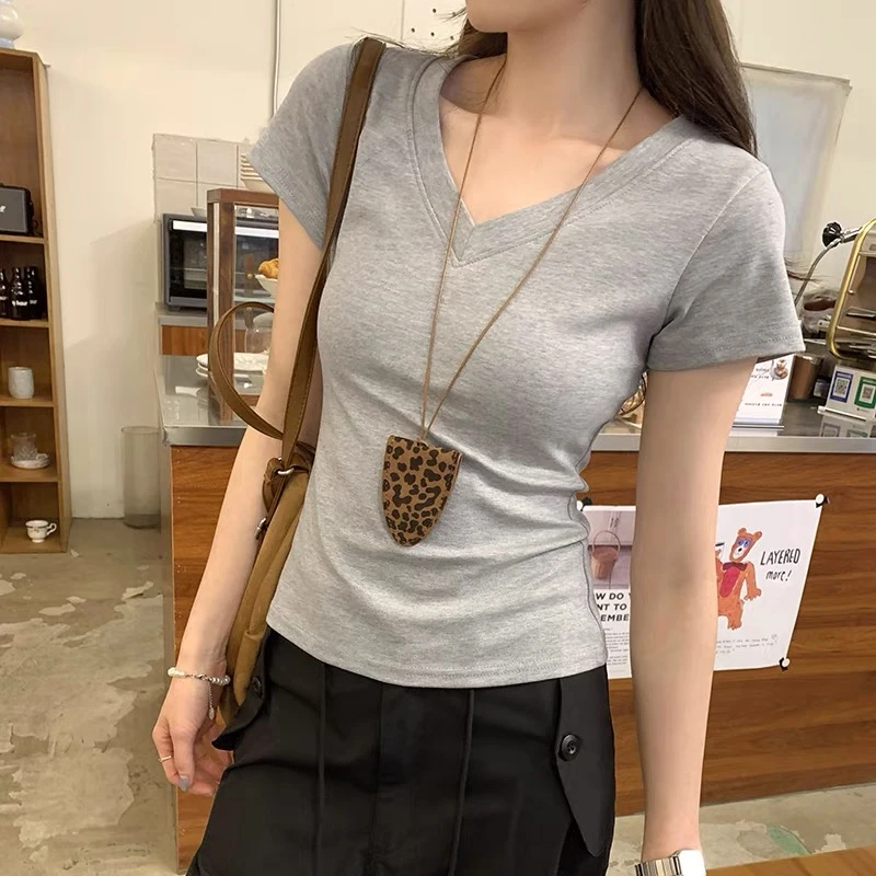 美式辣妹风V领短袖女T恤夏季2025新款休闲修身显瘦小众高街风上衣