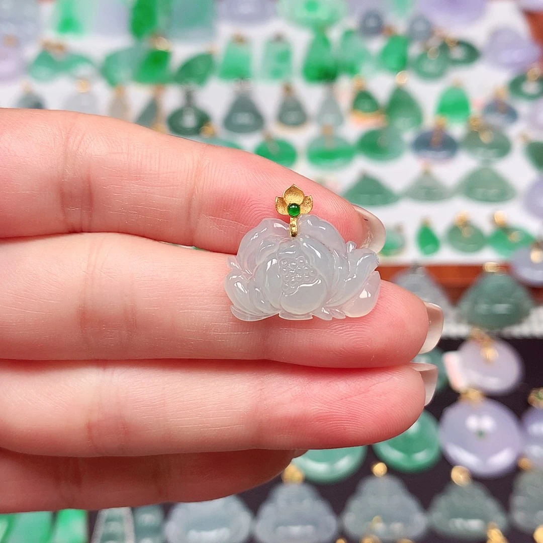 翡翠颈饰18K金镶嵌天然翡翠A货