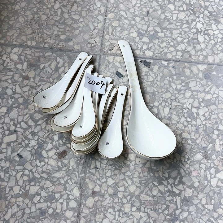 碗2009微瑕碗盘，破损包赔补差价，不补发